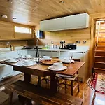 Unique Houseboat Experience I Break