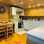 Unique Houseboat Experience I Break *